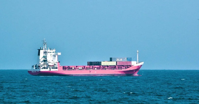 Иран заявил о поражении американского танкера