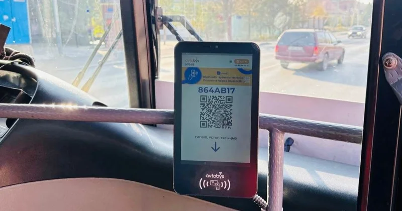 Шымкентте қоғамдық көліктерде жолақы енді тек электронды түрде қабылданады