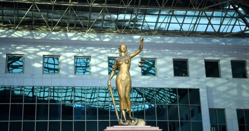 Сенат Жоғарғы соттың үш судьясын қызметінен босатты