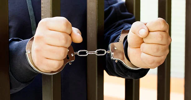 Төрт бірдей туысын өлтірген күдіктінің бұрын сотты болғаны белгілі болды