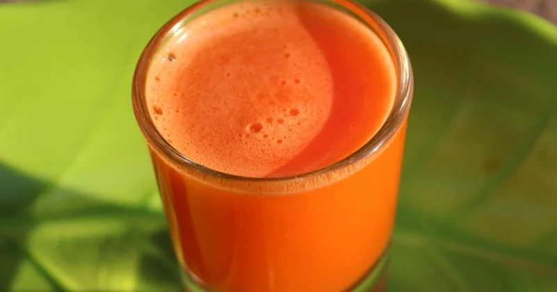 Ресторан заплатит 28 тысяч штрафа за средство от насекомых вместо сока