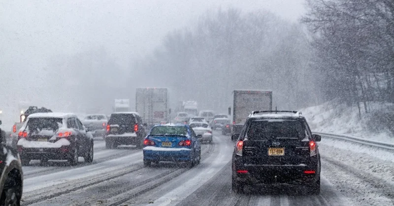 Весна задерживается: снег, метель и сильный ветер ожидаются в Астане