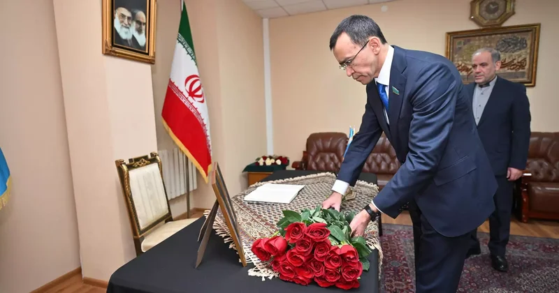 Мәулен Әшімбаев Иранның Қазақстандағы елшілігіне барды