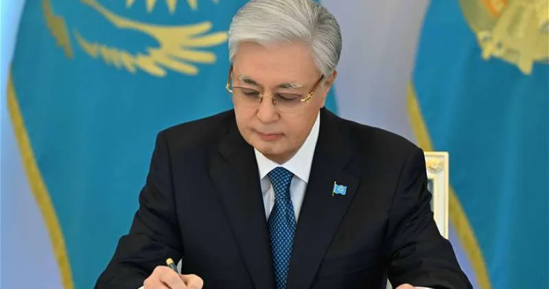 Глава государства произвёл кадровые назначения в ВС РК