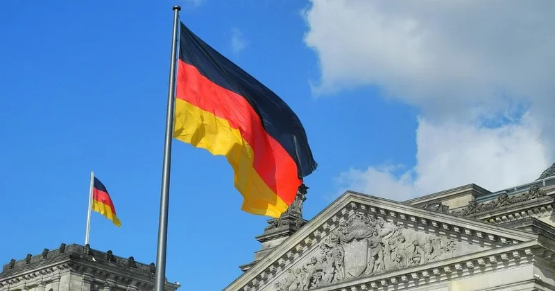 В Германии мужчин до 45 лет обязали получать военное разрешение для длительных поездок за границу