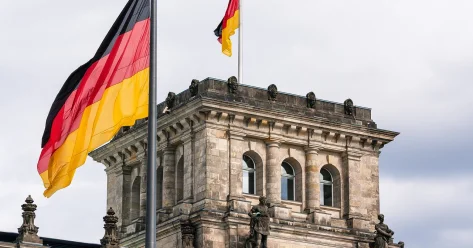 Разрешение на выезд для мужчин призывного возраста ввела Германия