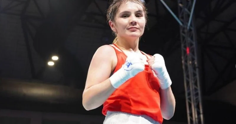 Казахстанка одержала волевую победу и вышла в полуфинал чемпионата Азии по боксу