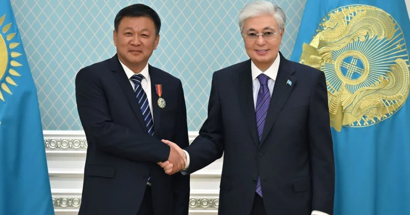 Президент Казахстана наградил орденом Достық II степени главу компании Xinjiang Lihua