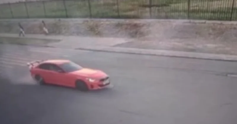 Астанада BMW мінген шетелдік қауіпті “дрифт шоу“ жасап, жазаланды видео