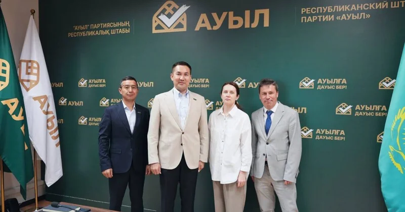 Партия Ауыл обсудила ход избирательной кампании с наблюдателями МПА СНГ
