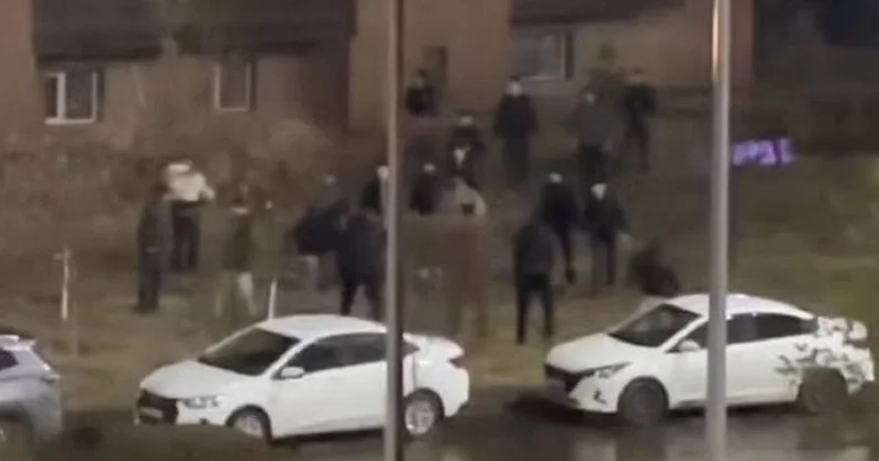 Потасовка между рабочими переросла в массовую драку на строительном объекте в Астане (видео)