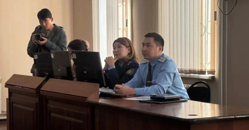 Мальчика насмерть придавило воротами в Уральске: дело из суда вернули в прокуратуру