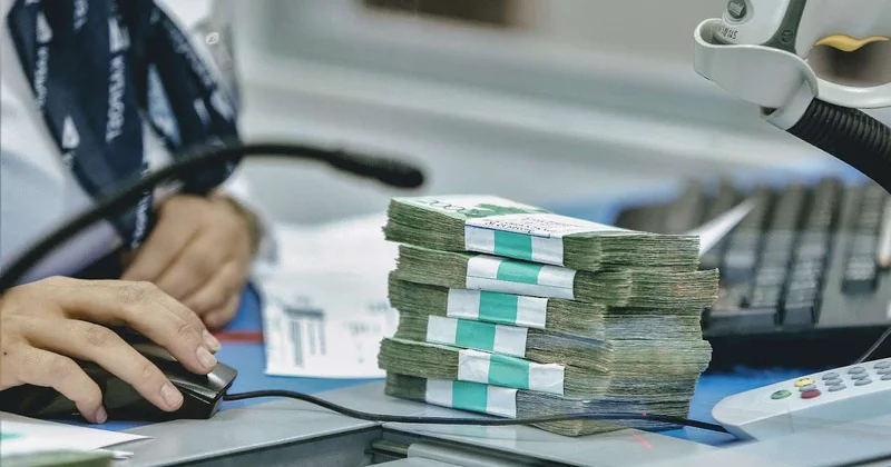 Задолженность населения и бизнеса перед БВУ составила 38,7 трлн тенге депутат Мажилиса