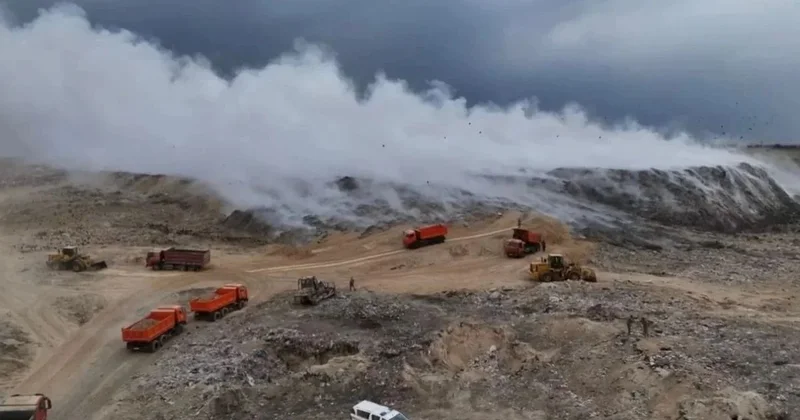 Алатау қаласында алапат өрт болған қоқыс полигоны жабылды