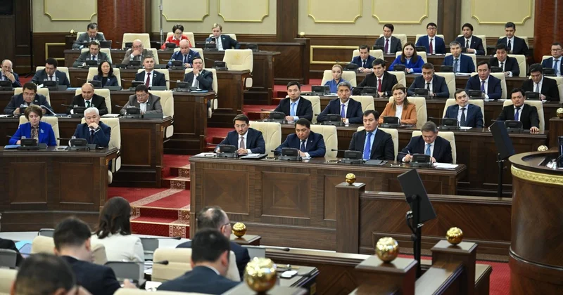 Мәжіліс әкімшілік әділет саласын жетілдіретін заңды қабылдады