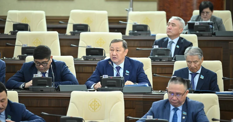 Жаңа заң банк жүйесін нығайтуға бағытталған Берік Бейсенғалиев