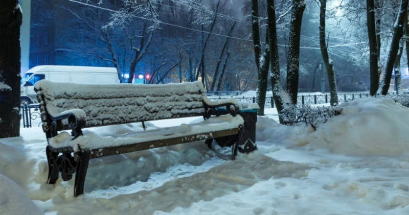 86 жүк көлігі қар шығарылды: Астананы бір тәулікте қар басып қалды