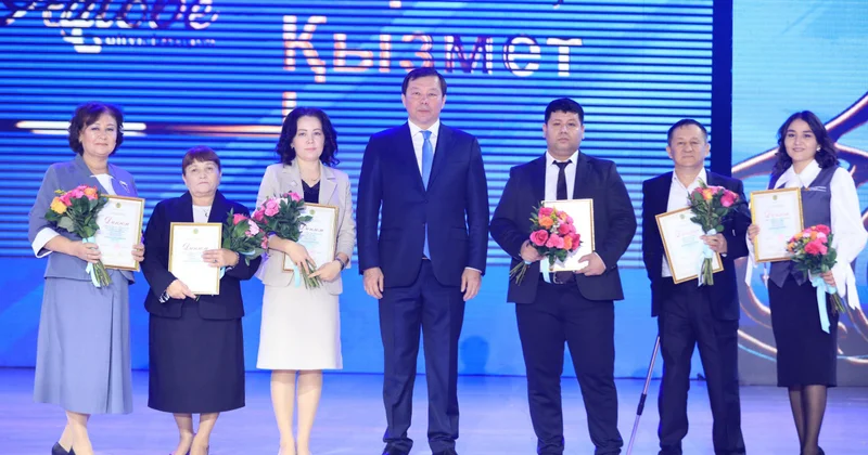 Әлеуметтік қызметкерлерге құрмет көрсетілді