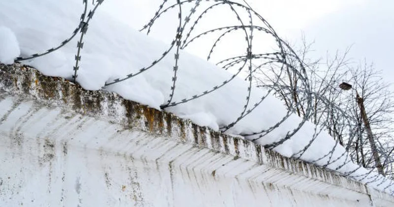 Діни экстремистік сипаттағы материалдарды жіберіп отырған: Семейде түрмедегі тұтқынға жаңа үкім шықты