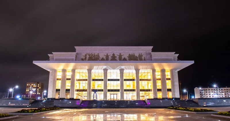 Драмтеатр имени Бикен Римовой в области Жетысу получил статус академического