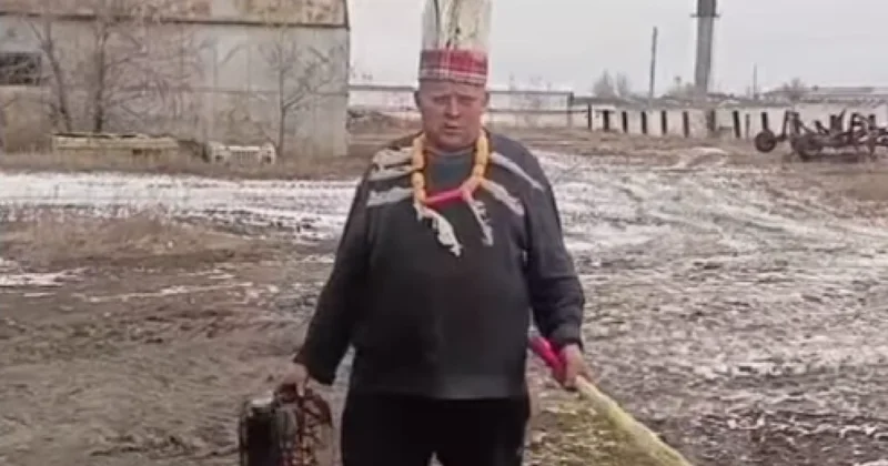 Снег, снежок, приди : костанаец устроил обряд с веником, чтобы началась зима