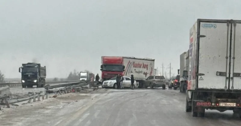 Массовое ДТП из за гололеда произошло в Акмолинской области