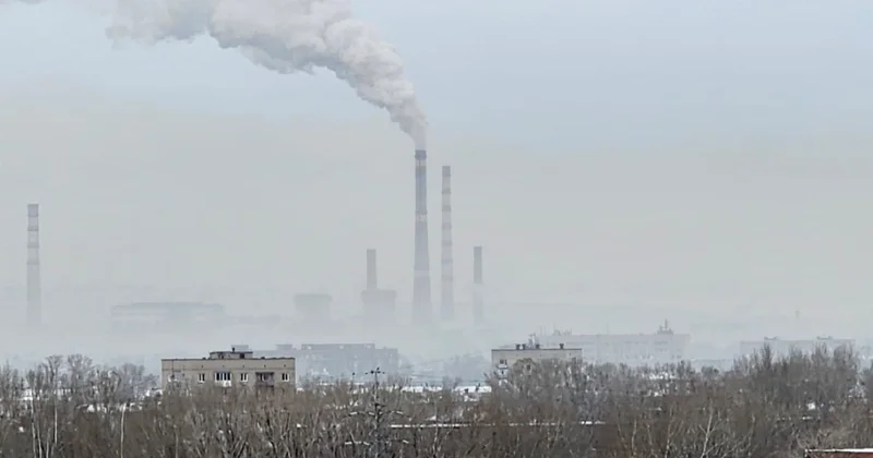 Как в Сайлент Хилле : густой смог вновь окутал Усть Каменогорск