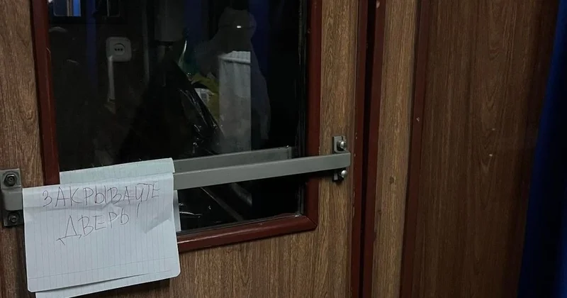 Как в фильмах ужасов : казахстанку шокировало состояние вагонов в поезде до Алматы (фото)