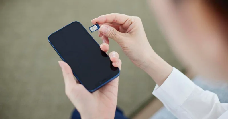 Казахстанцам запретили пользоваться новыми SIM картами без биометрической идентификации