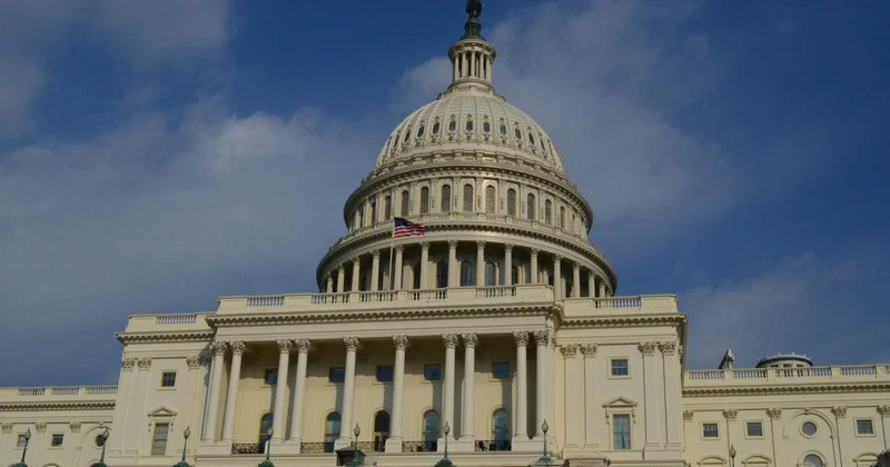В конгрессе призвали объявить импичмент Трампу из за событий в Венесуэле