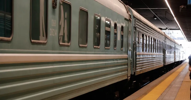 Еще со времен Ленина : казахстанка возмутилась состоянием местных вагонов