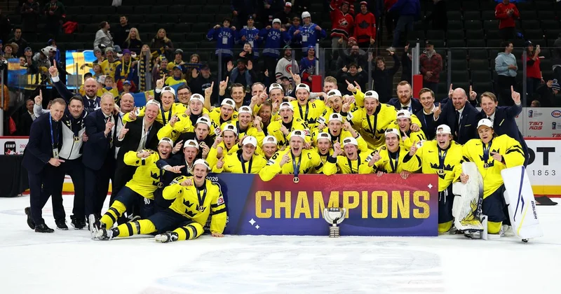 Сборная Швеции по хоккею впервые за 14 лет выиграла молодежный чемпионат мира