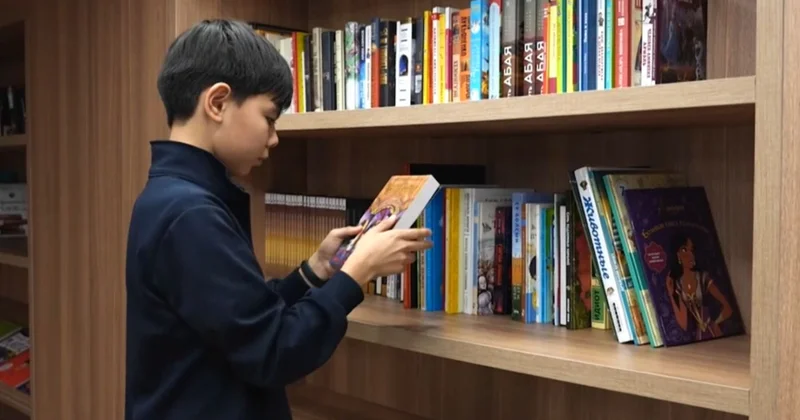 Шымкенттік кітапқұмар оқушы білімімен таңғалдырды