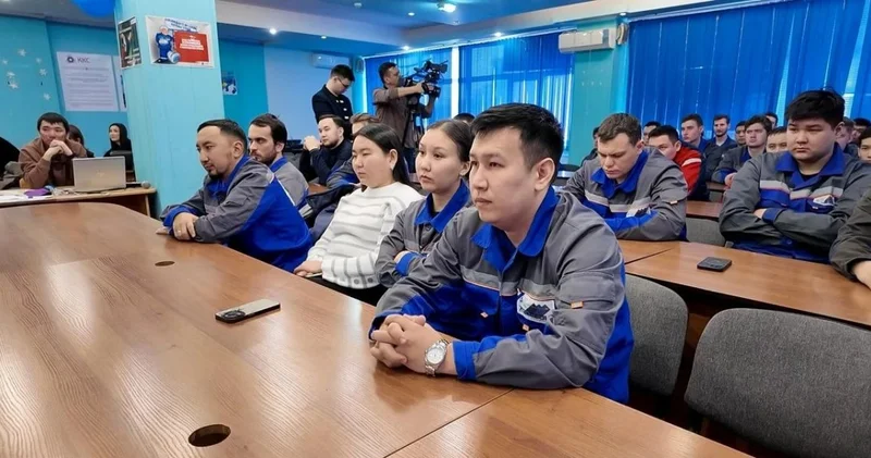 Мошенничество, наркотики и защита детей: о чем говорили с молодежью Усть Каменогорска