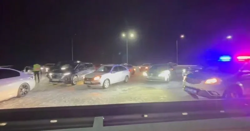 Қарағанды Астана тасжолында полицияның күшімен мыңға жуық көлік қауіпсіз жерге шығарылды