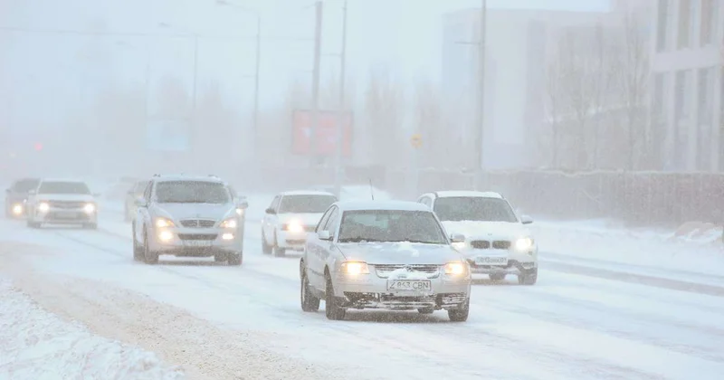 Автомобильные пробки в Париже достигли 900 км