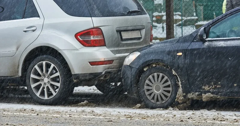 Снегопад спровоцировал 45 ДТП в Астане