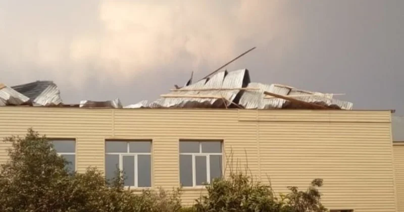 Жаңатастағы жел: Бірнеше үйдің шатыры ұшты