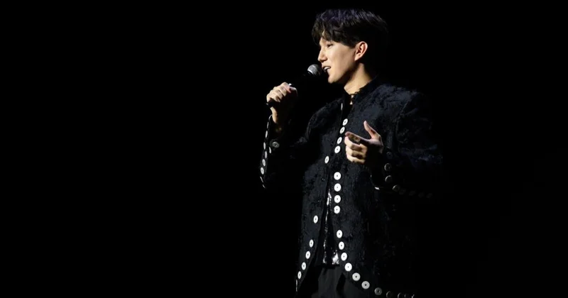 Димаш встретил премьеру продюсерского проекта вместе с алматинскими зрителями