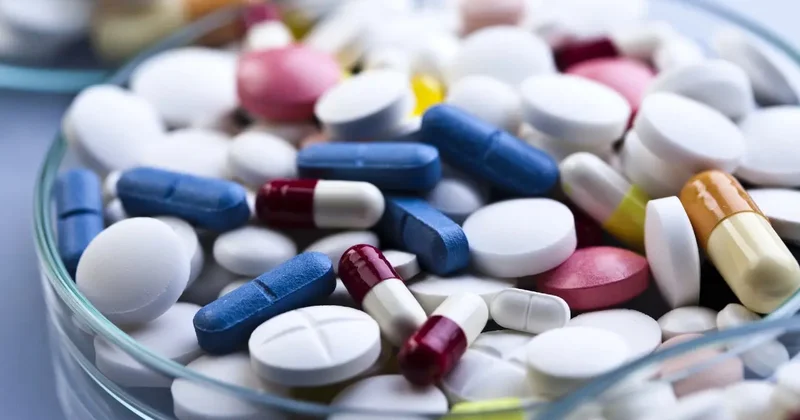 Казахстанцам продали 15 тысяч упаковок лекарств, которые должны были выдать бесплатно