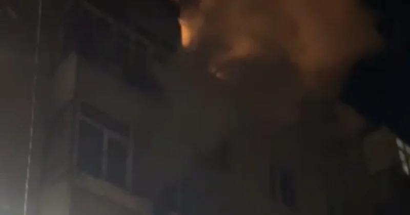 Военные взломали дверь и спасли детей из горящего дома в Алатау