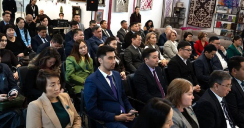 Молодежи объяснили, какой станет новая Конституция Казахстана