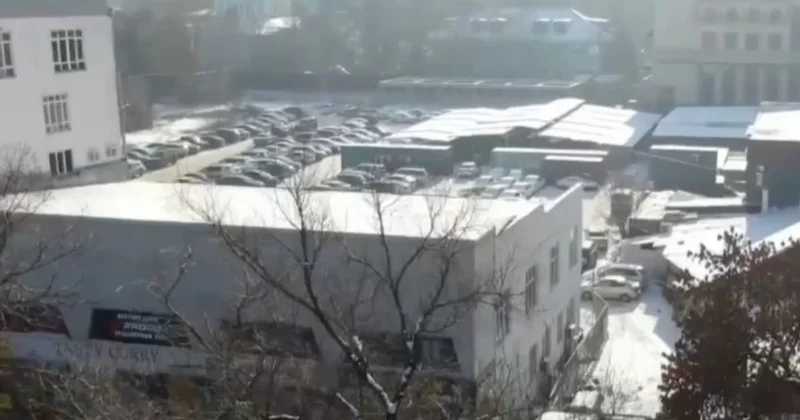 Алматыда мемлекеттік нысандардан заңсыз шектеулерді алып тастағаны үшін топ сотталды