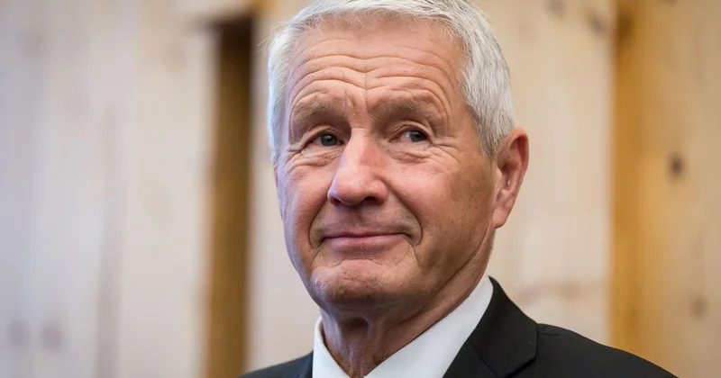 Экс премьера Норвегии заподозрили в связях с Эпштейном