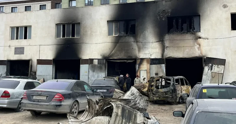 Ақтауда ірі өрт болды: Зардап шеккендердің бірі жансақтау бөлімінде жатыр