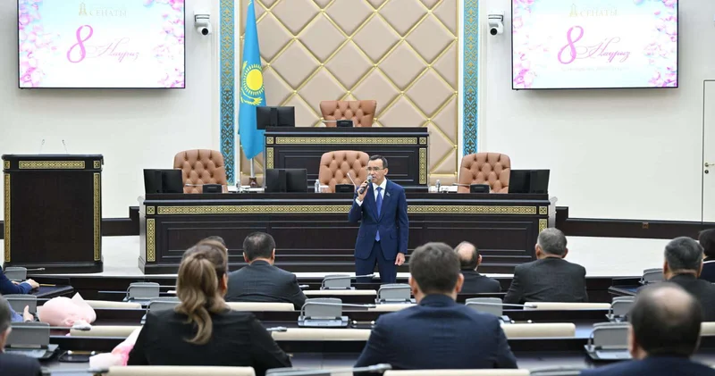 Маулен Ашимбаев: новая Конституция укрепляет институт семьи