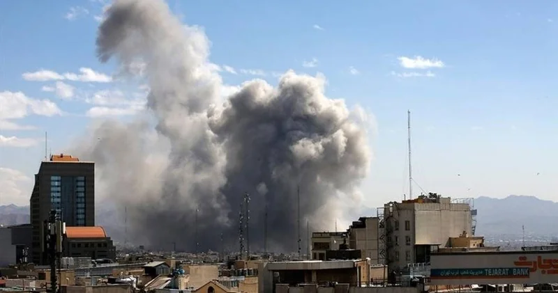 Әзербайжан Ираннан елшілік қызметкерлерін шығара бастады