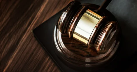 К двум годам лишения свободы за продажу вейпов осужден житель Семея