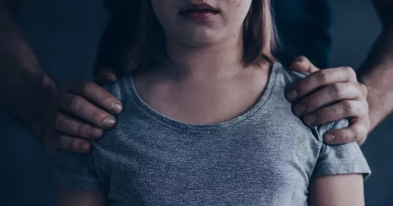 Жительница Костаная обвинила бывшего мужа в домогательствах к приёмной дочери