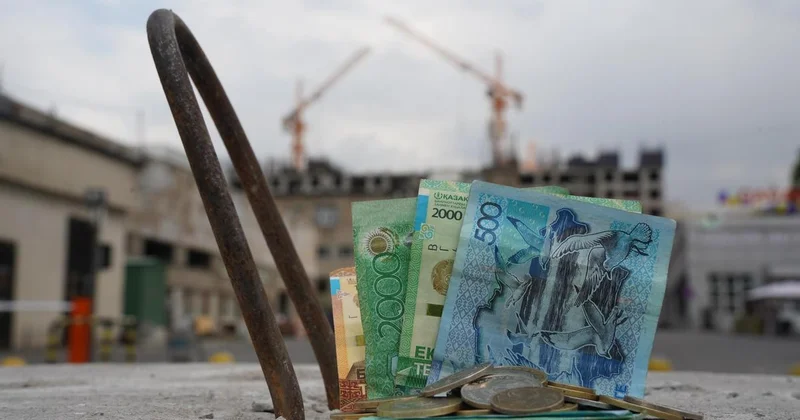 Из за ограничений изъятия пенсионных накоплений на жилье упали в Казахстане